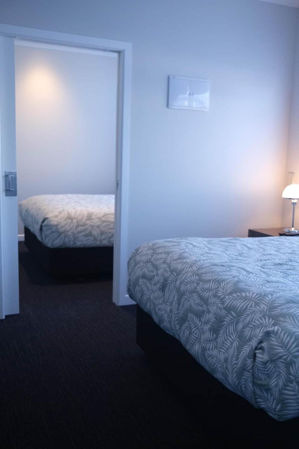 Hamilton Motel Экстерьер фото